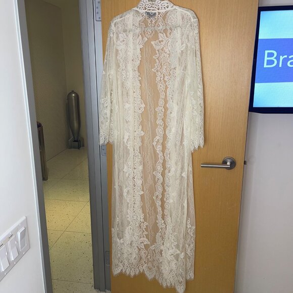 INC International Concepts Womens Robe Size Medium White Lace Floral Casual - Picture 13 of 14